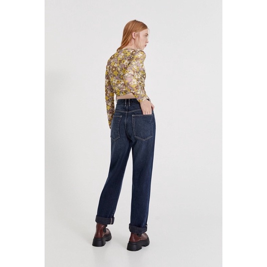 ÁO SHEER HOẠ TIẾT PULLBEAR