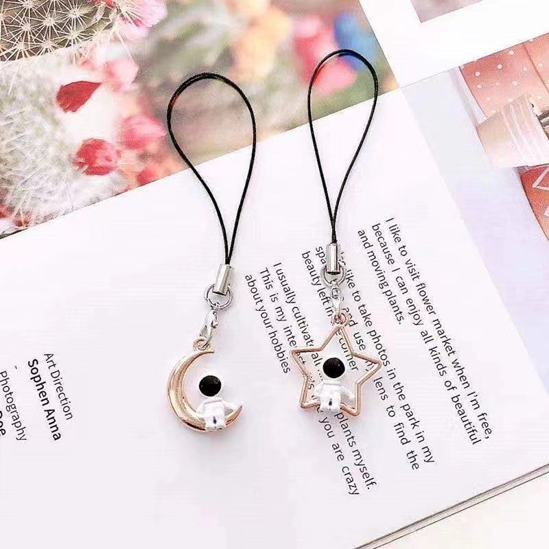 dây đeo điện thoại ốp iphone phi hành gia dễ thương