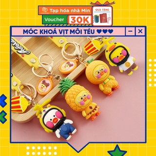 Móc khoá vịt môi tều đội mũ bảo hiểm hình máy bay đáng yêu