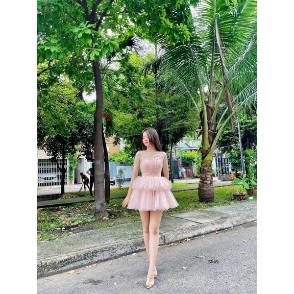 ĐẦM XÒE LÊCH VAI TẦNG