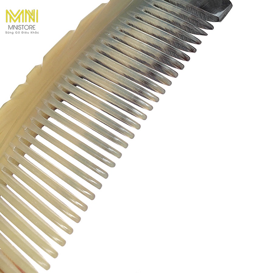 Lược me khía tim kích thước 13cm - 17cm dày 4mm - 7mm  chống rụng tóc, giảm cảm giác đau đầu