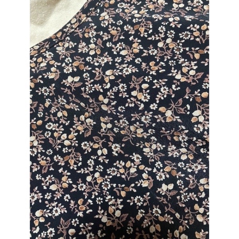 Đầm yếm 2 dây hoa nhí vintage nâu be