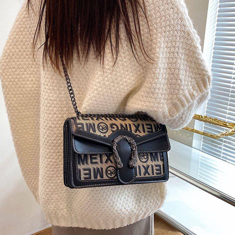 Túi Xách Đeo Vai Phối Dây Xích Thời Trang Thu Đông 2022 Dành Cho Nữ