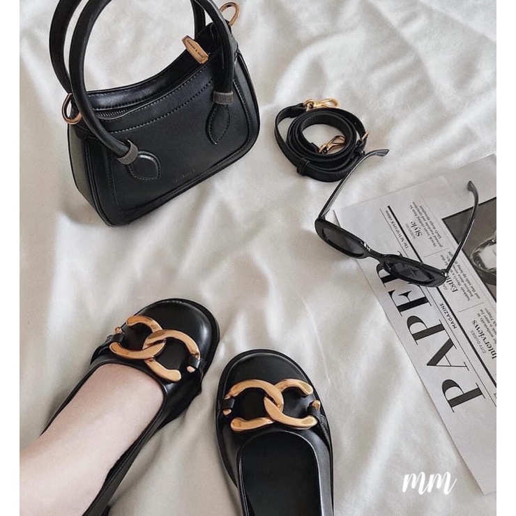 Giày bệt khoá xích bản to mũi tròn