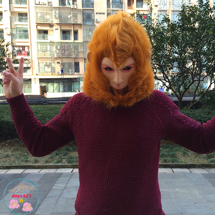 Mặt nạ tôn ngộ không hoá trang quay clip tik tok biểu diễn