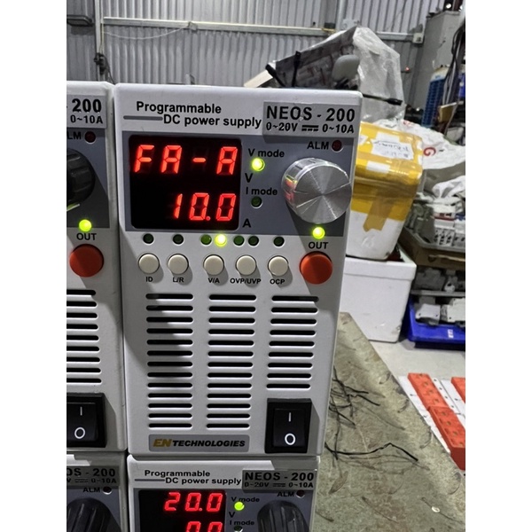 Máy cấp nguồn neos-200 0-20vdc, 0-10a