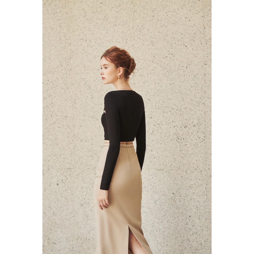 MAVEN - Áo thun đen tay dài cut out Elio Top