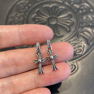 Bông tai chromehearts