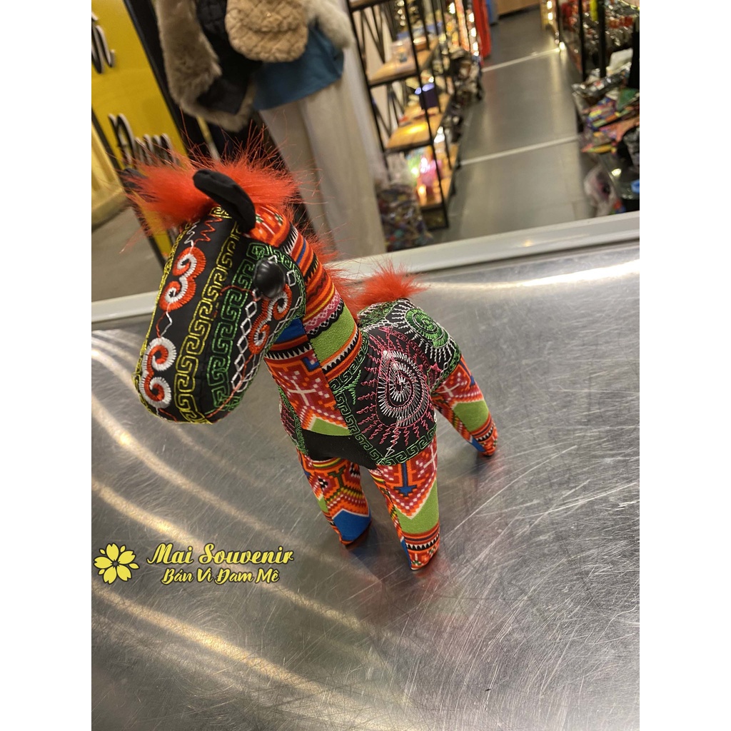 Thú Nhồi Bông Thổ Cẩm Handmade Siêu Dễ Thương, Hình Mèo, Gấu, Ngựa, Chuột,.. - Mai Souvenir