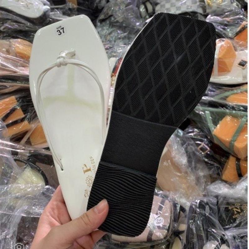 Dép nữ xỏ ngón mẫu kẹp da bóng quai mảnh mũi vuông