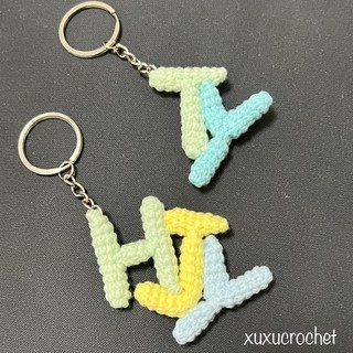 Móc khoá chữ bằng len handmade (ghép tên theo yêu cầu)