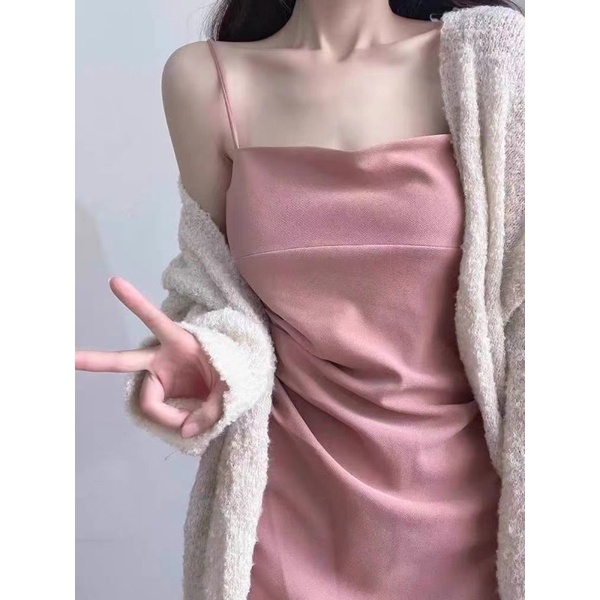 Sét váy hai dây ôm body + Áo khoác len cardigan dáng dài