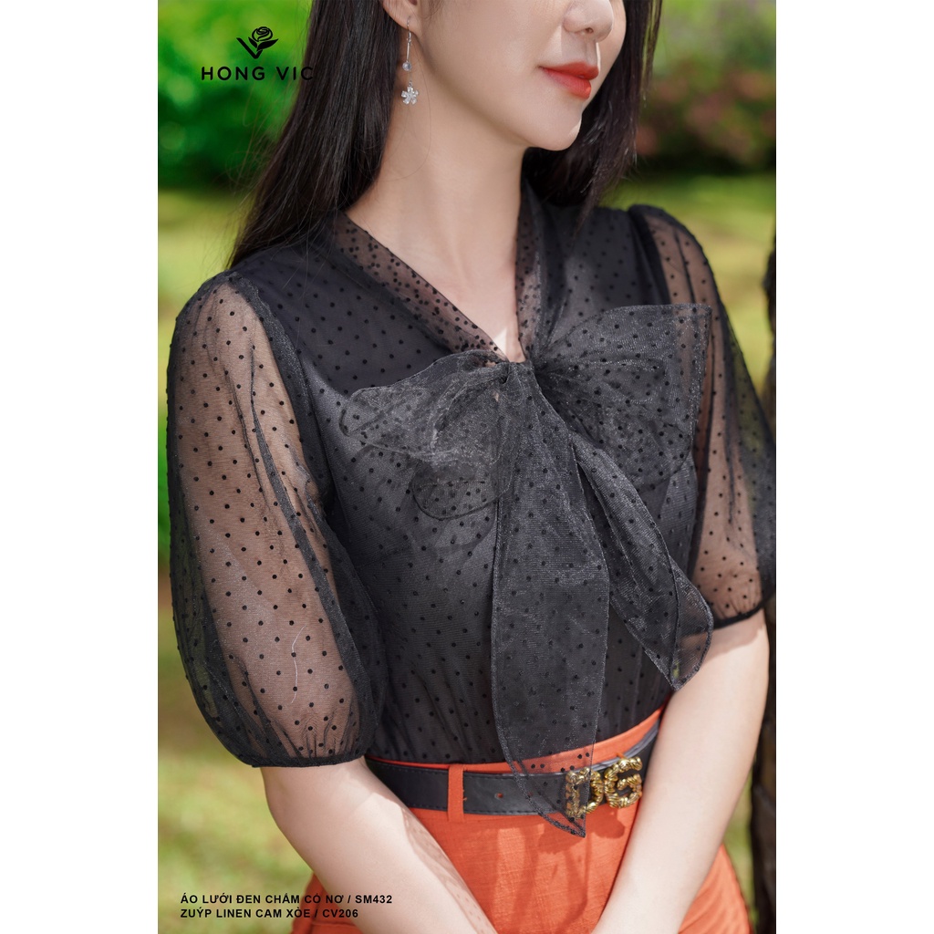 Áo nữ thiết kế Hong Vic lưới đen chấm cổ nơ SM432