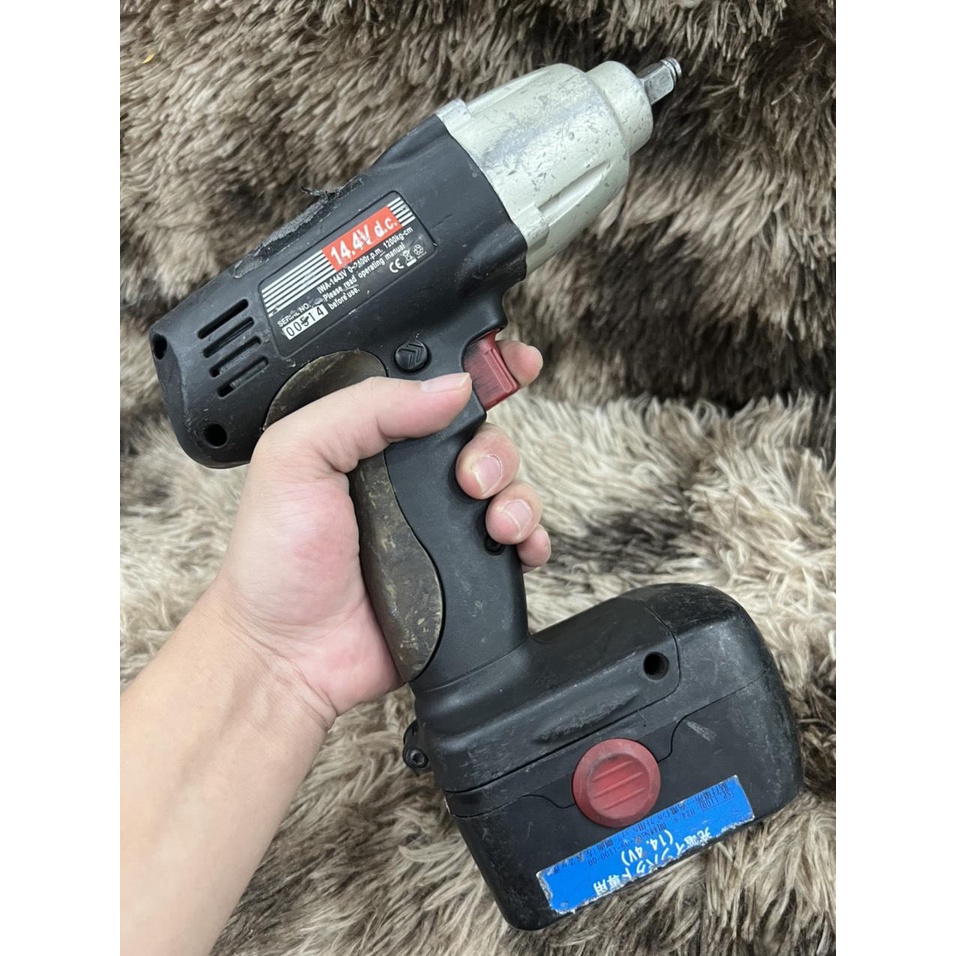 Máy bắn bulong Nhật bãi 14.4V lực 300 N.M đầu khẩu 3/8 . BN.