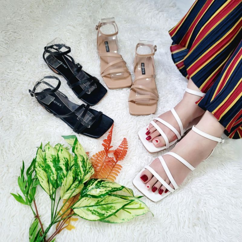GIÀY SANDAL NỮ DÂY - QT59