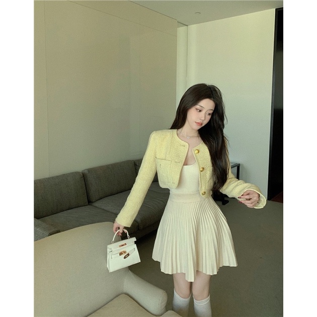 (Order) Áo khoác dạ dáng ngắn croptop phối cúc vàng tiểu thư sang chảnh và chân váy xếp ly chữ a hot ulzzang
