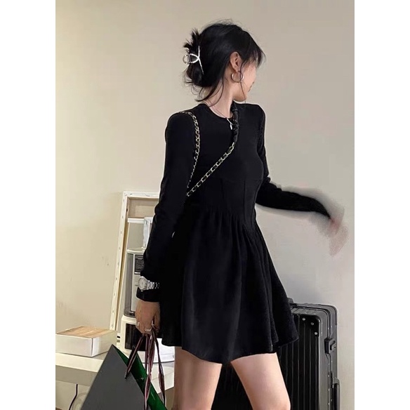 Váy chiết eo dài tay dáng xoè ngắn