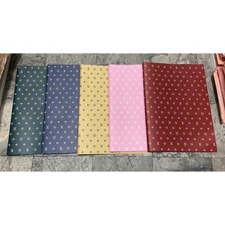 Giấy báo hoạ tiết lv theo phong cách sang trọng