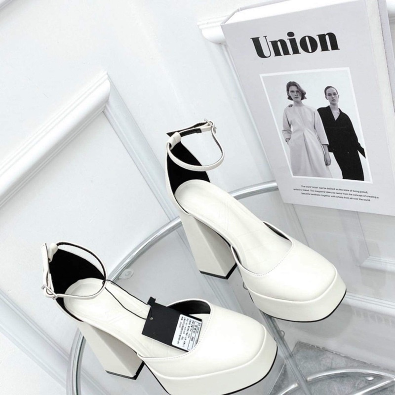 Giày mũi tròn đế cao 12p Wabisabi N1111