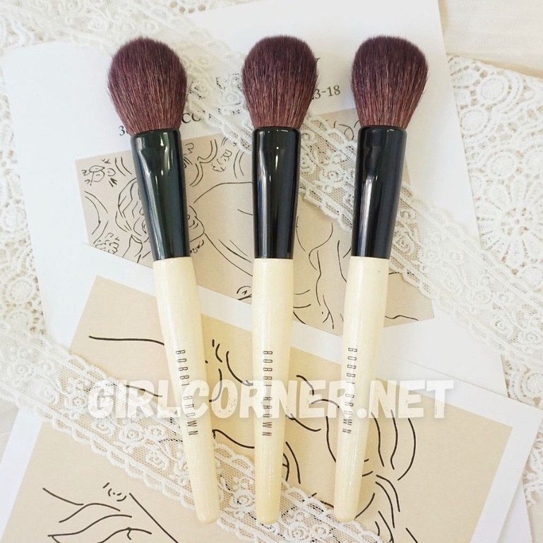 Cọ má hồng - setting Bobbi Blush Brush