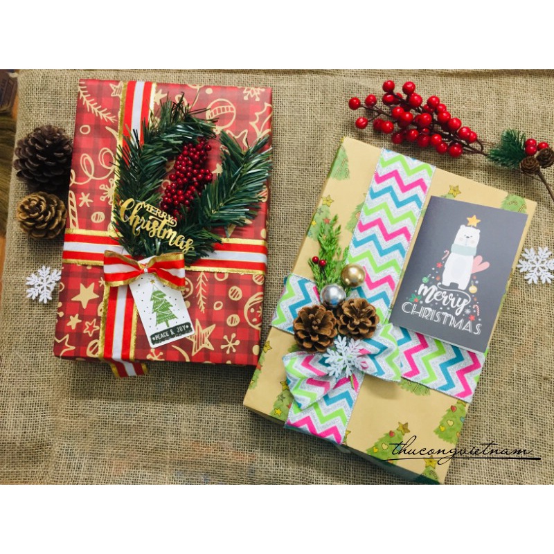Hộp Quà To Gói Sẵn Phong Cách Giáng Sinh