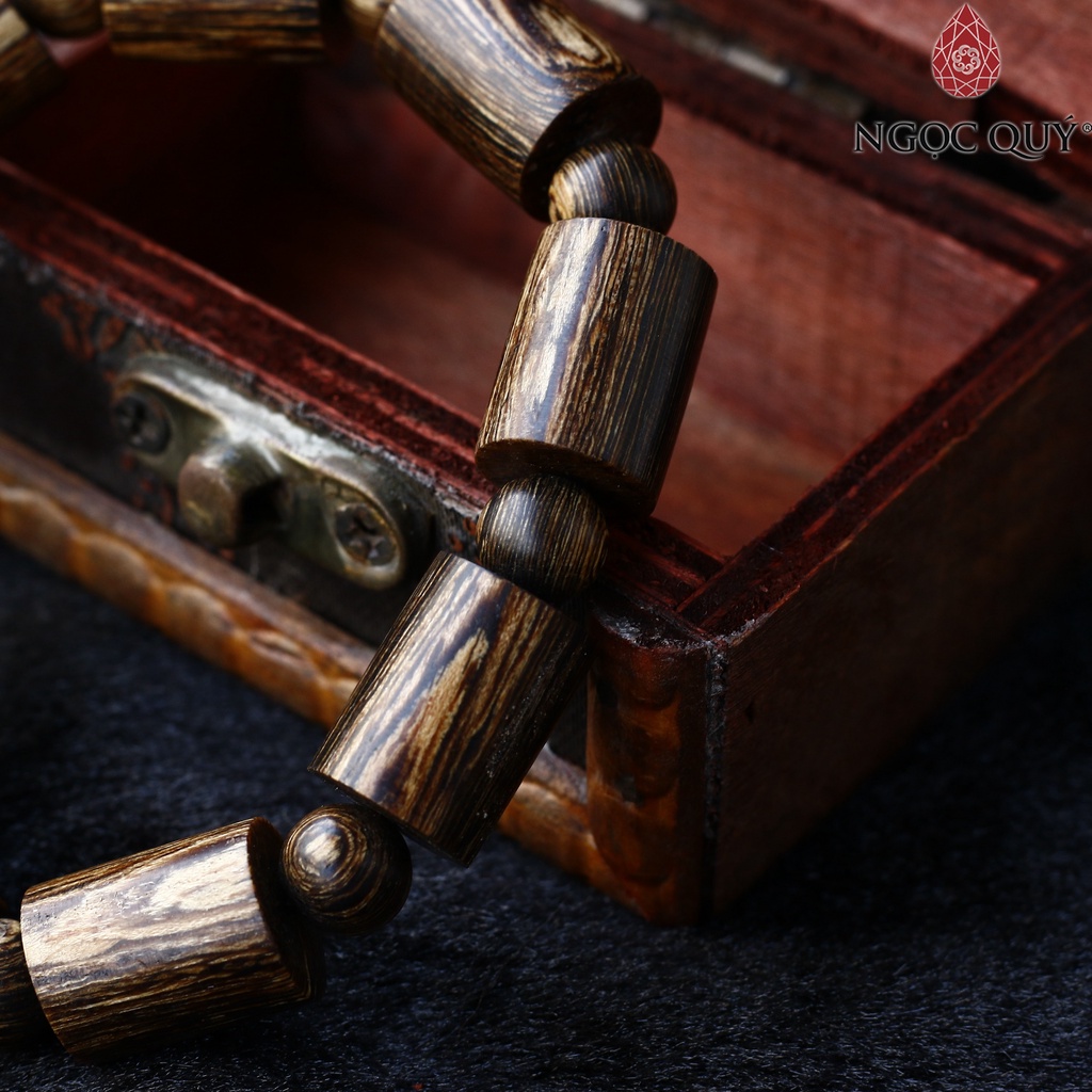 Vòng trầm sánh đốt trúc 12mm, vòng trầm hương - Ngọc Quý