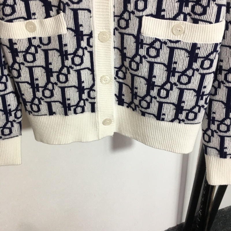 Áo khoác len cardigan mùa thu đông Dior CD 2022 chất liệu cao cấp