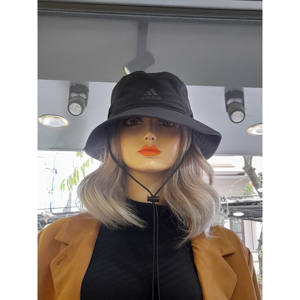 NÓN BUCKET ADIDAS