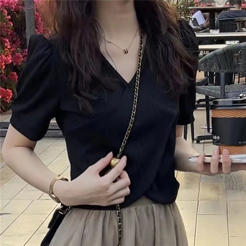 Áo Thun Tay Ngắn Cổ Chữ V Thiết Kế Dây Đan Chéo Thời Trang Cá Tính