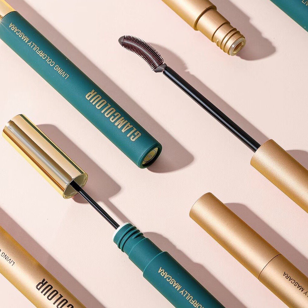 Mascara GlamColour chuốt mi cong và dày tự nhiên cao cấp