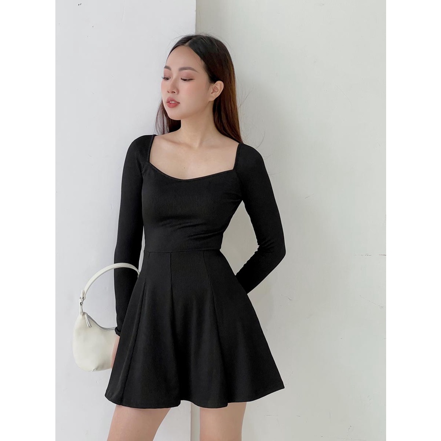 Đầm thun mini ngắn xoè tay dài cổ vuông thời trang GAGO màu đen GG4161