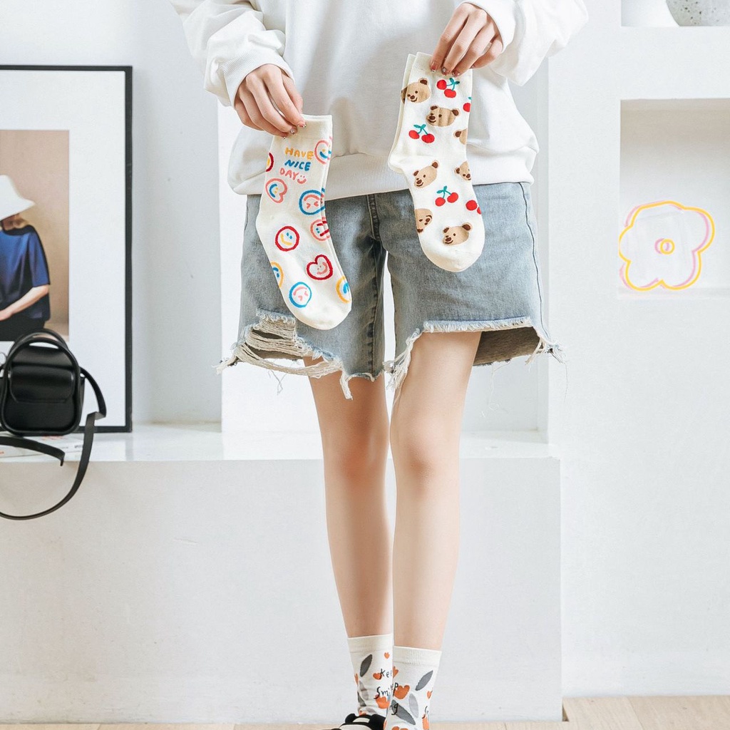 1 Đôi Vớ Cotton Mềm Cổ Vừa Thoáng Khí Thoải Mái In Họa Tiết Trái Cây / Mặt Cười / Gấu Dễ Thương