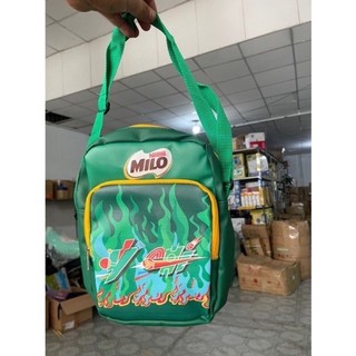Túi đeo chéo hình chiếc giày Milo