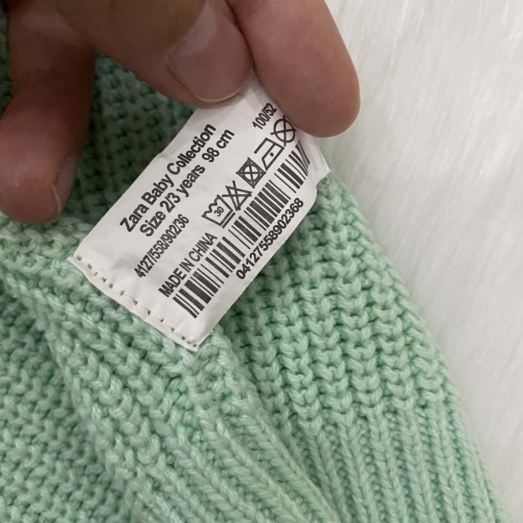 Áo len cho bé gái