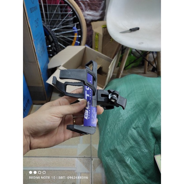 Giá đỡ bình nước xe đạp giá đỡ bình bắt trực tiếp vào khung không cần ốc chờ