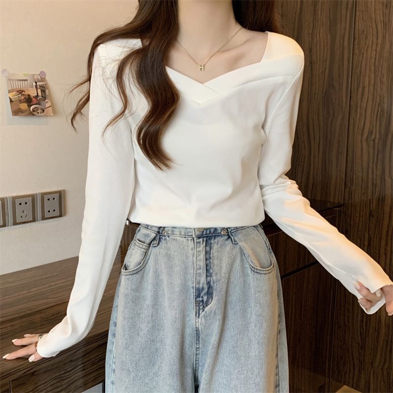 Áo Thun Tay Dài Cổ Vuông Lệch Vai Màu Trắng Thời Trang Mùa Thu Cho Nữ