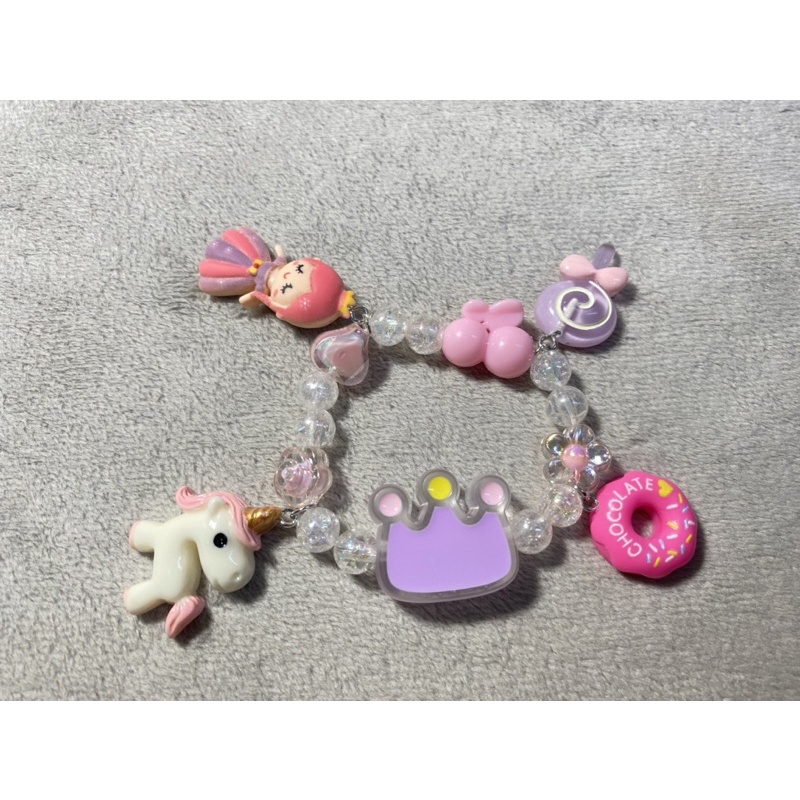 Vòng tay phối hạt nhựa lớn