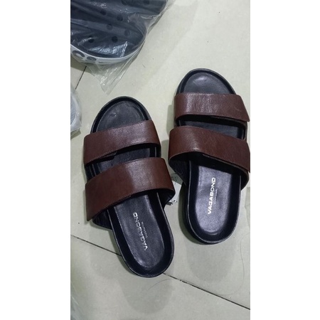 Dép bánh mì quai ngang xé dán Vagabond da nâu xịn, kiểu UNISEX