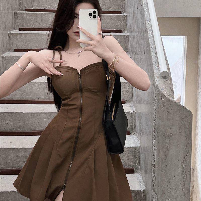 Đầm Hai Dây Dáng Chữ A Thiết Kế Xếp Ly Thời Trang Quyến Rũ Cho Nữ