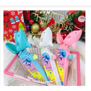 Combo 3 chiếc Đồ chơi hình chú cá mập của Úc,đồ chơi kèm kẹo cho trẻ em từ 3 tuổi giá sỉ