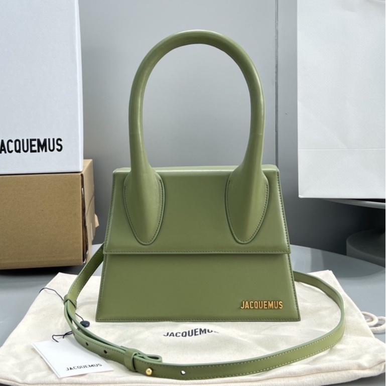 Túi xách Jacquemus le chiquito quai ngắn size 24x18x10cm