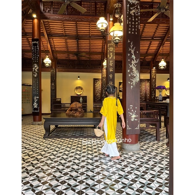 Áo dài cho bé gái