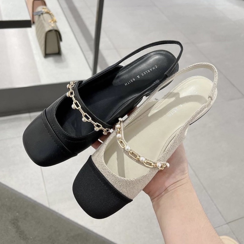 Giày bệt quai xích CNK