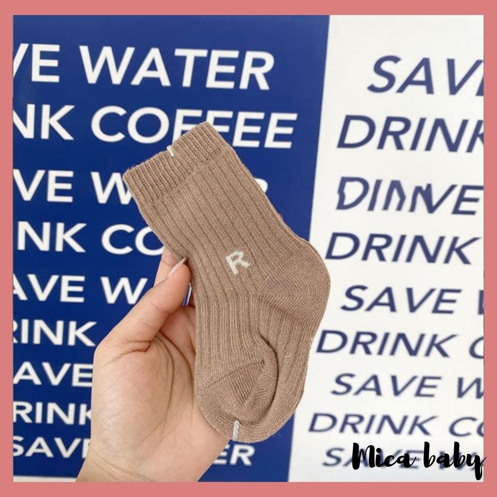 Tất vớ cao cổ chất len thêu chữ R phong cách Hàn Quốc đáng yêu cho bé T32 Mica baby