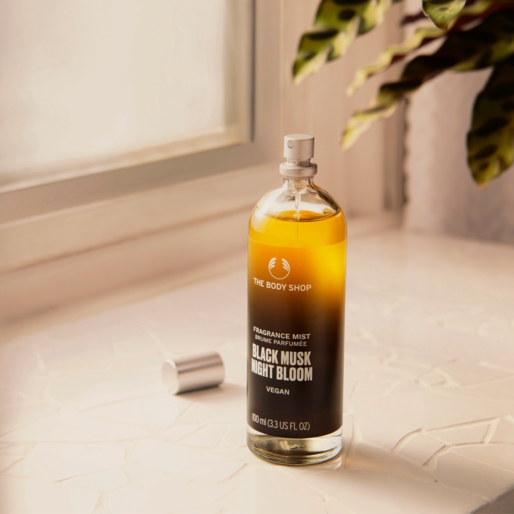 Xịt thơm toàn thân The Body Shop Black Musk Night Bloom Body Mist 100ML