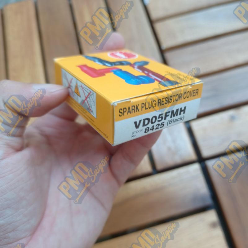 Chụp bugi NGK VD05FMH