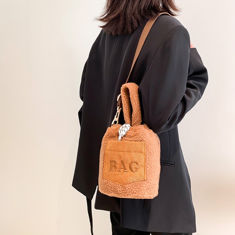 Túi Đeo Chéo Vai Bằng Vải Bông Họa Tiết Chữ Thời Trang Dễ Phối Đồ Cho Nữ