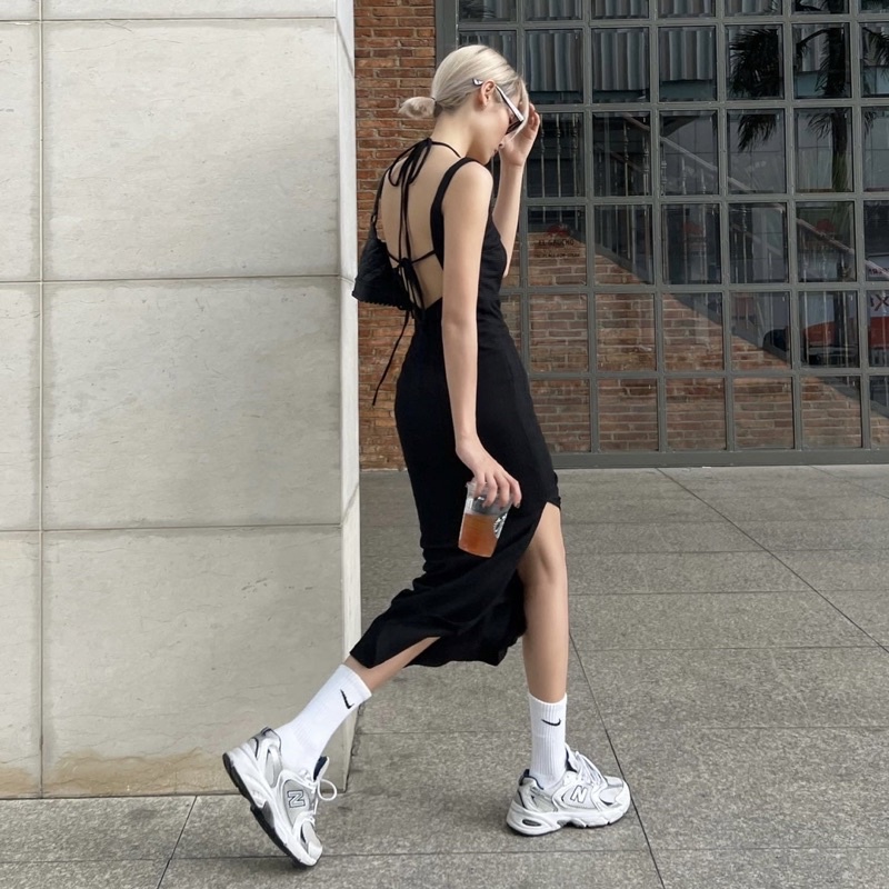 Đầm dài INTO.EIGHT thiết kế hở lưng