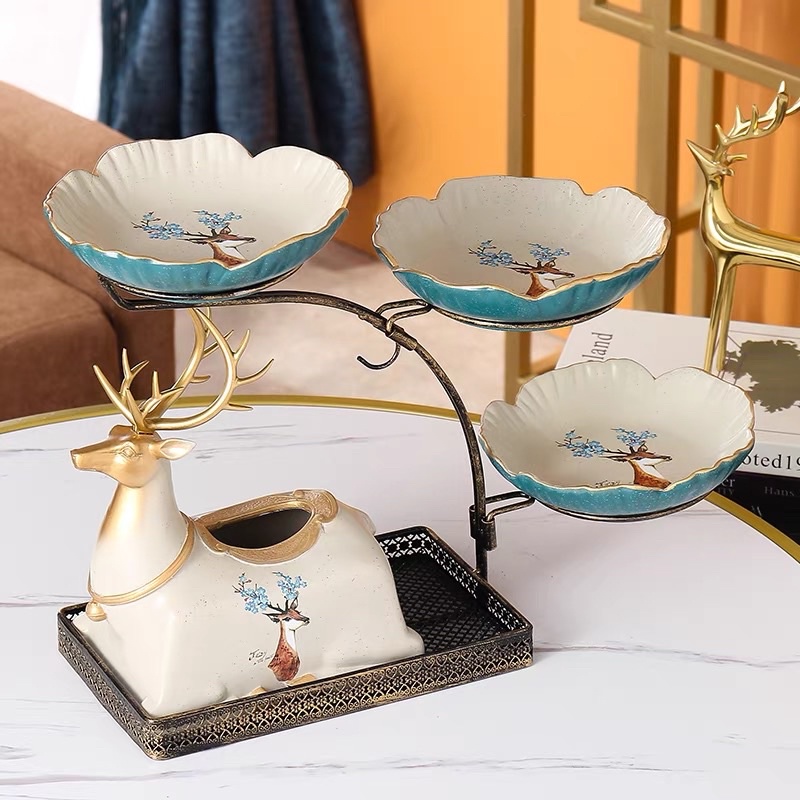 ( có sẵn) khay đựng bánh mứt kẹo hình hươu 3 tầng
