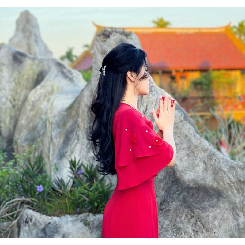 Set áo dài tay xoè đính hoa tự chụp ( ảnh mẫu mặc tự chụp )